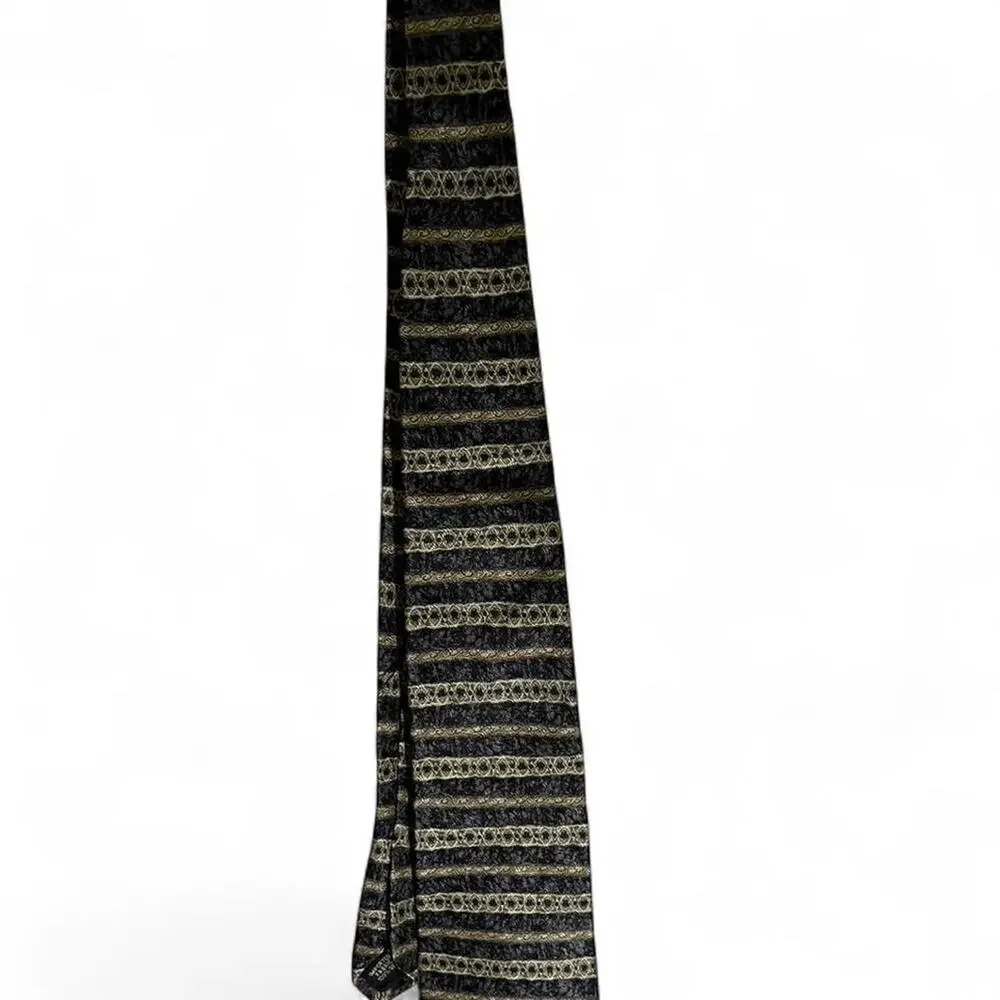 Geoffrey beene black and beige